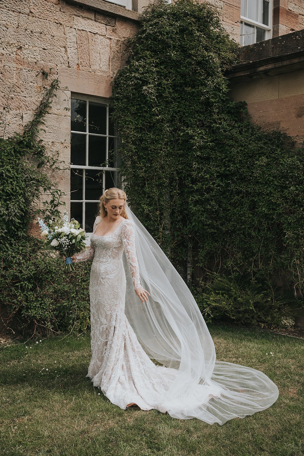 Megan & Rory Previews-16.jpg