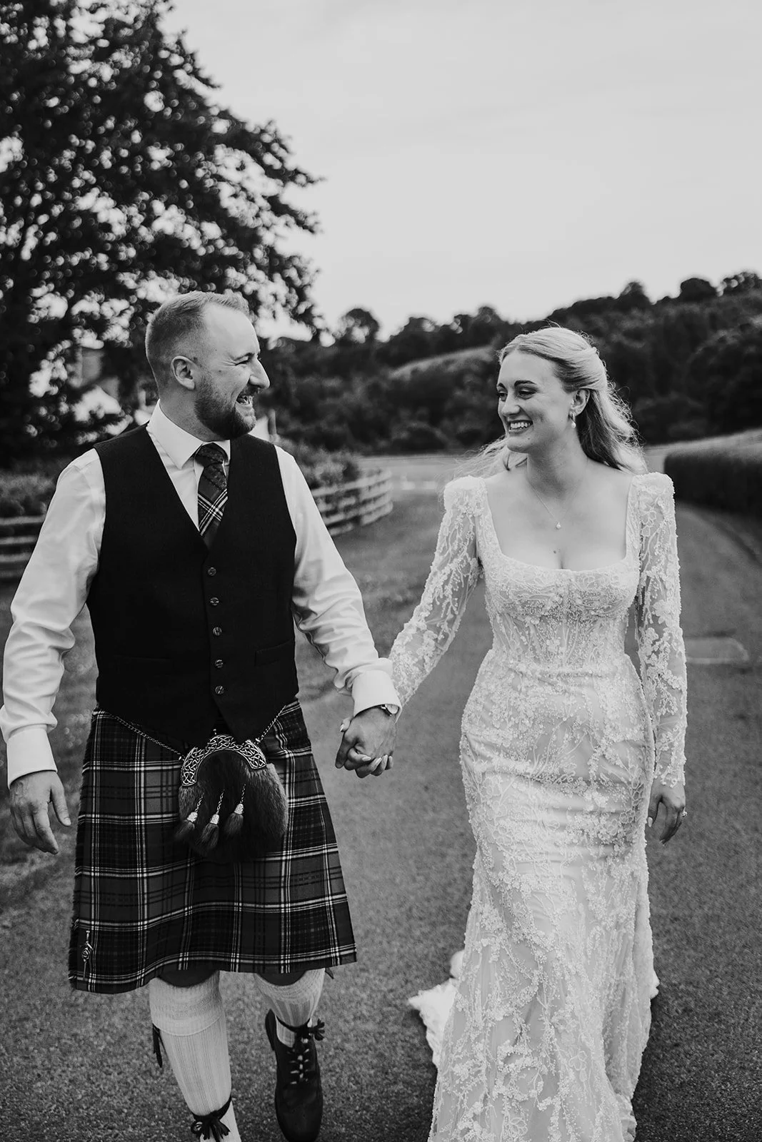 Megan & Rory Previews-55.jpg