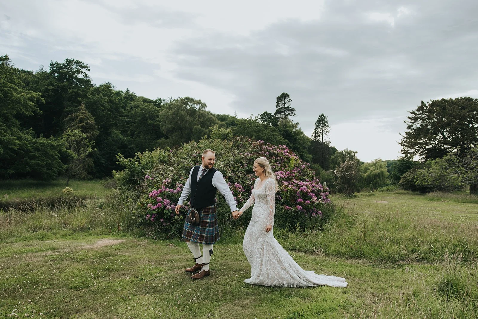 Megan & Rory Previews-57.jpg