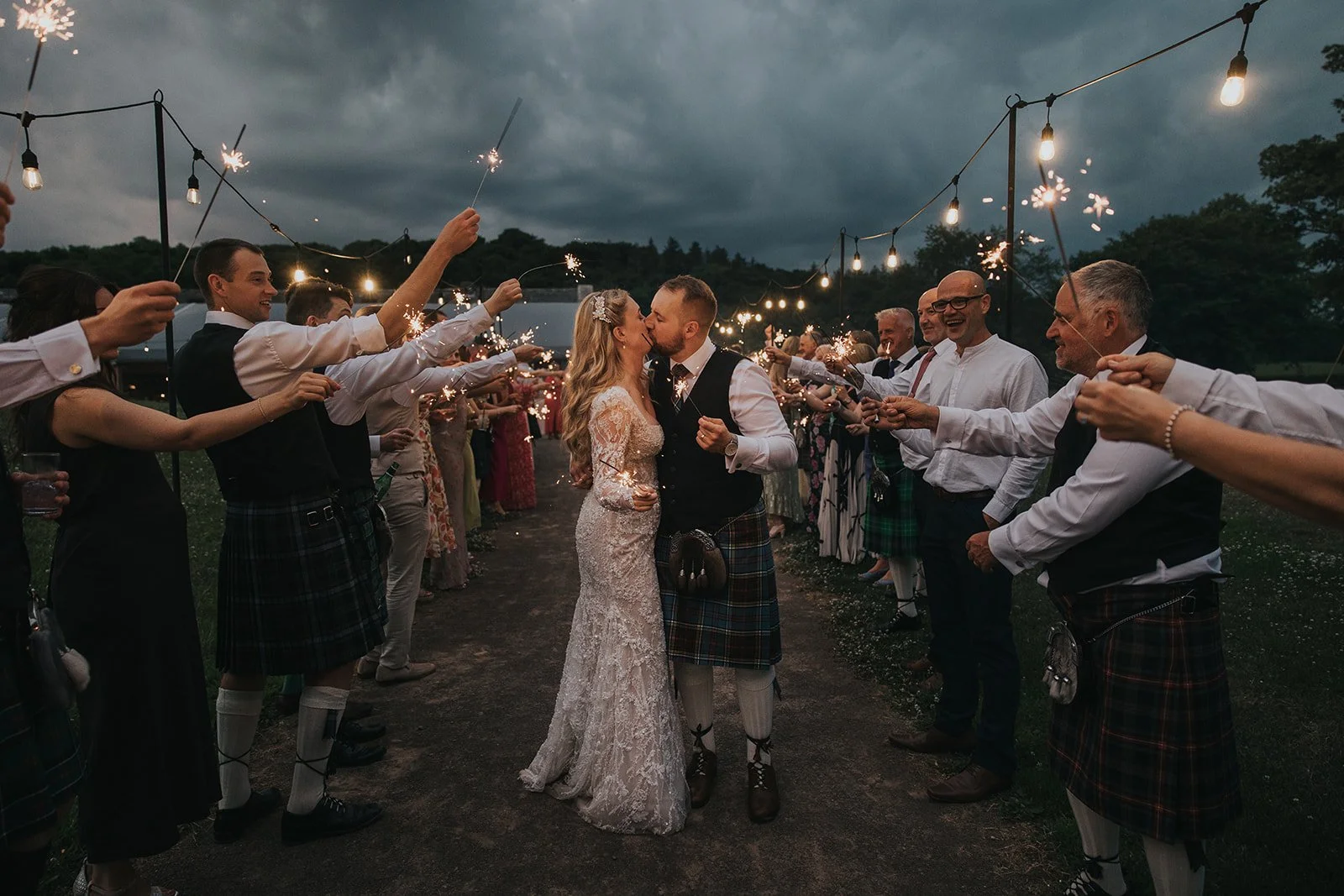 Megan & Rory Previews-77.jpg