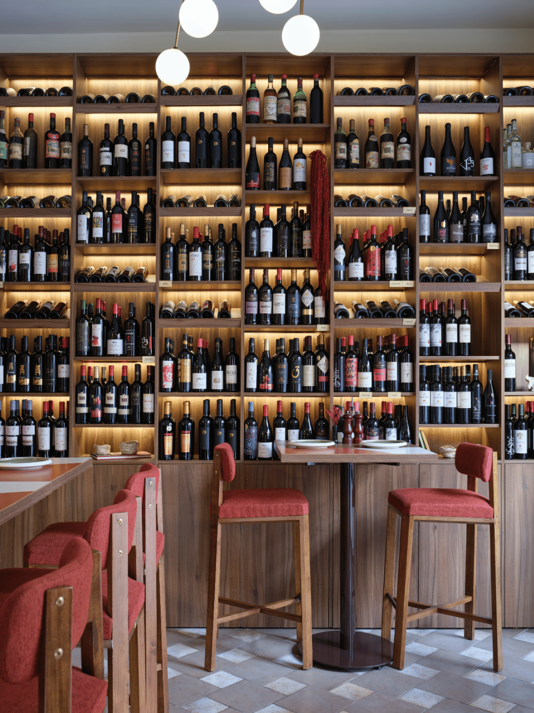 Questions to Ask Before Hiring an Interior Designer for Your Restaurant