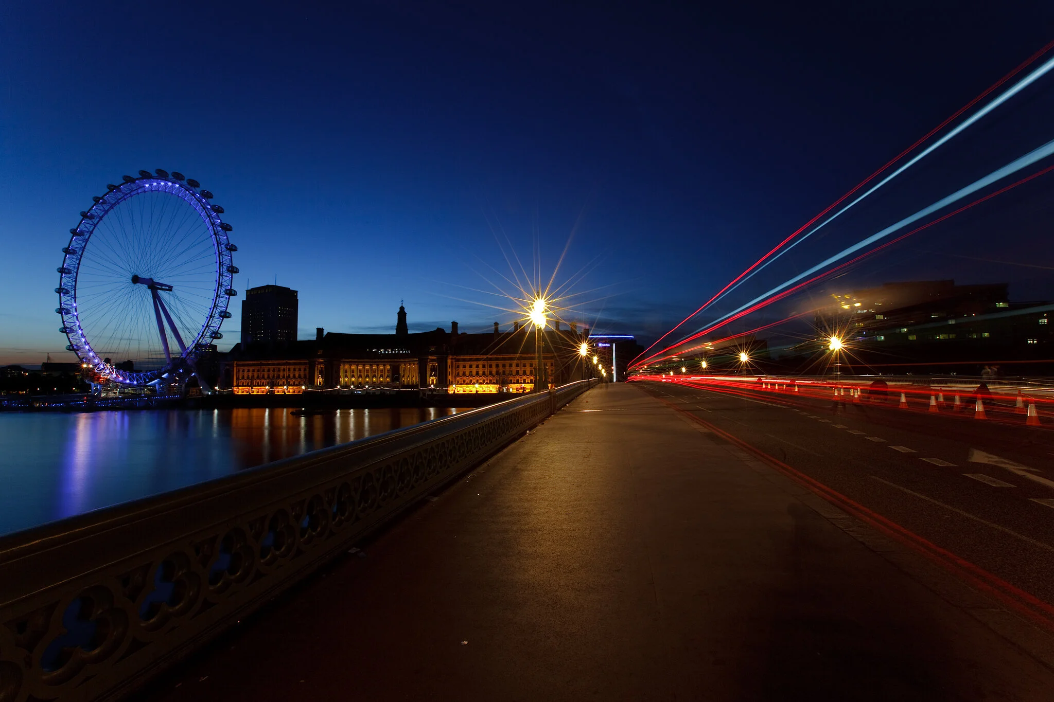 London-summer-2011-city-life-21.jpg