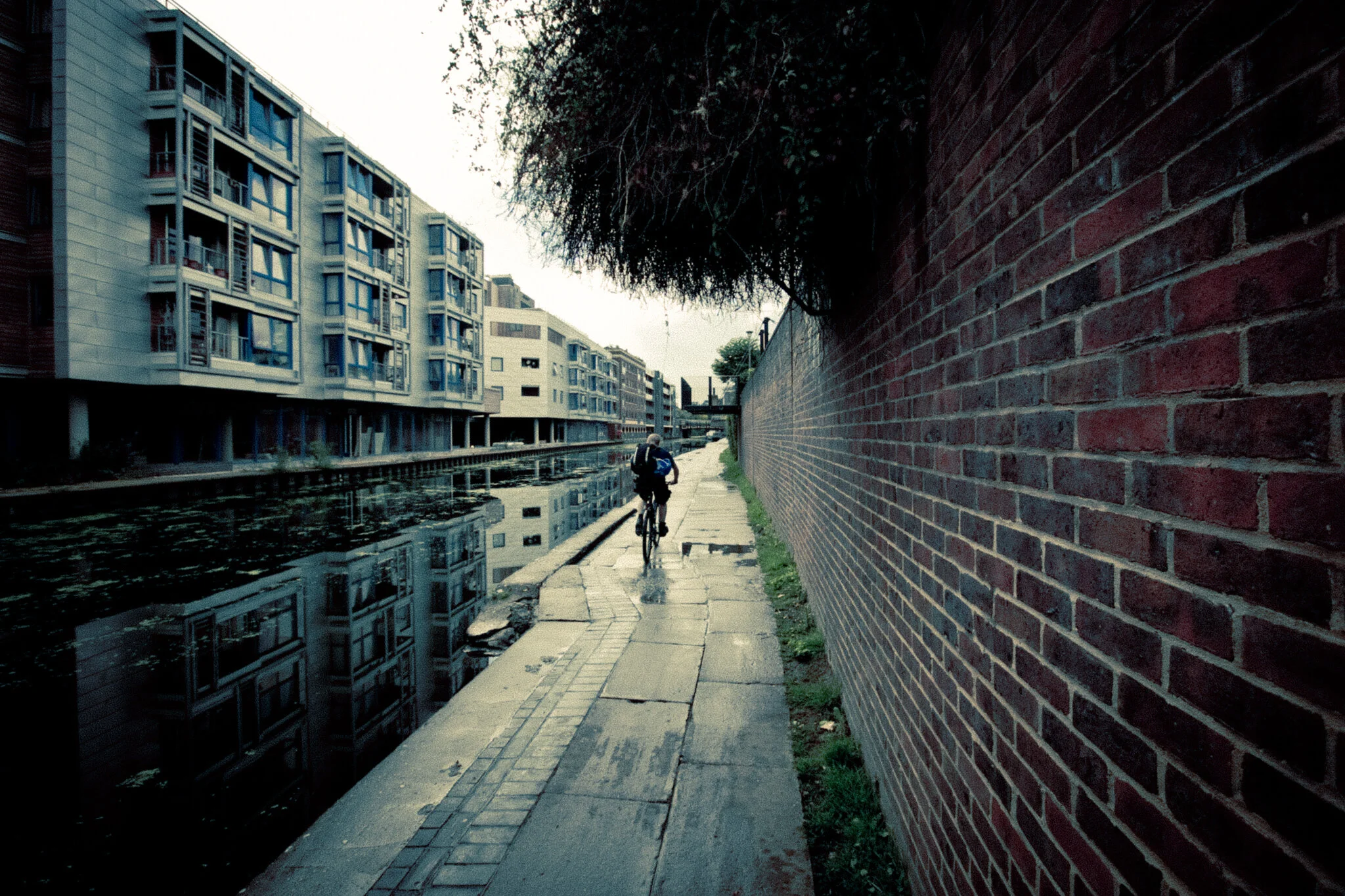 London-summer-2011-city-life-10.jpg