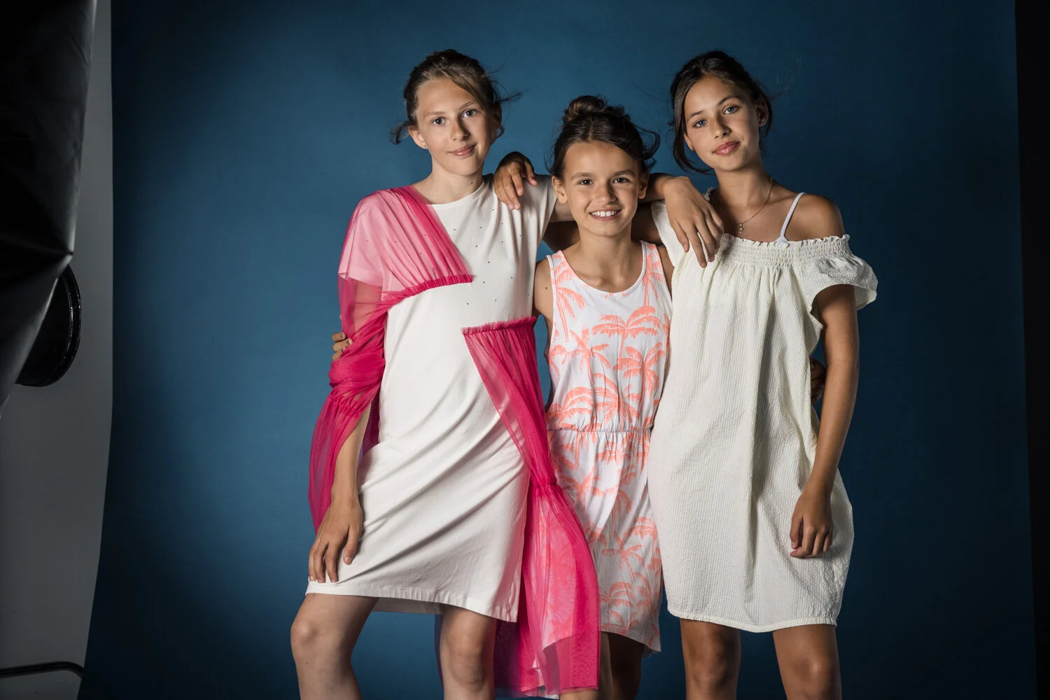 3-angels-for-charlie-kids-studio-colours-13.jpg