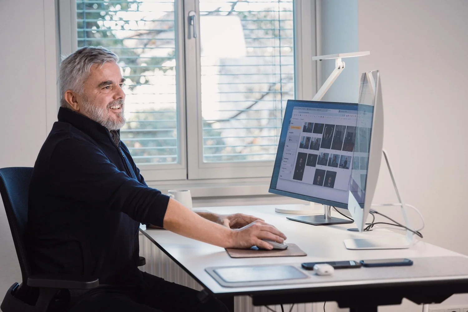 Unternehmensfotografie – Arbeitssituation im Büro