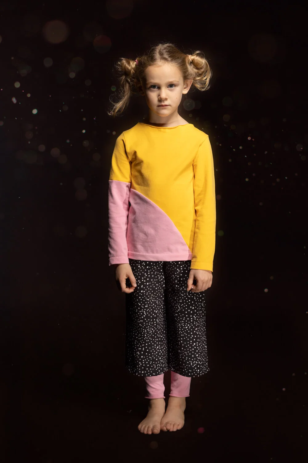 pink-moon-eigenwerk-kids-clothes-1.jpg