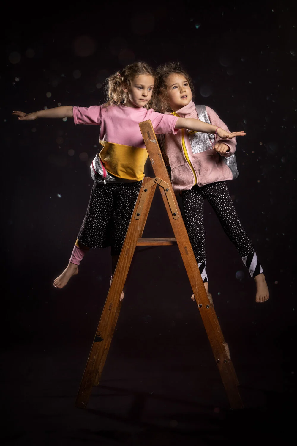 pink-moon-eigenwerk-kids-clothes-11.jpg