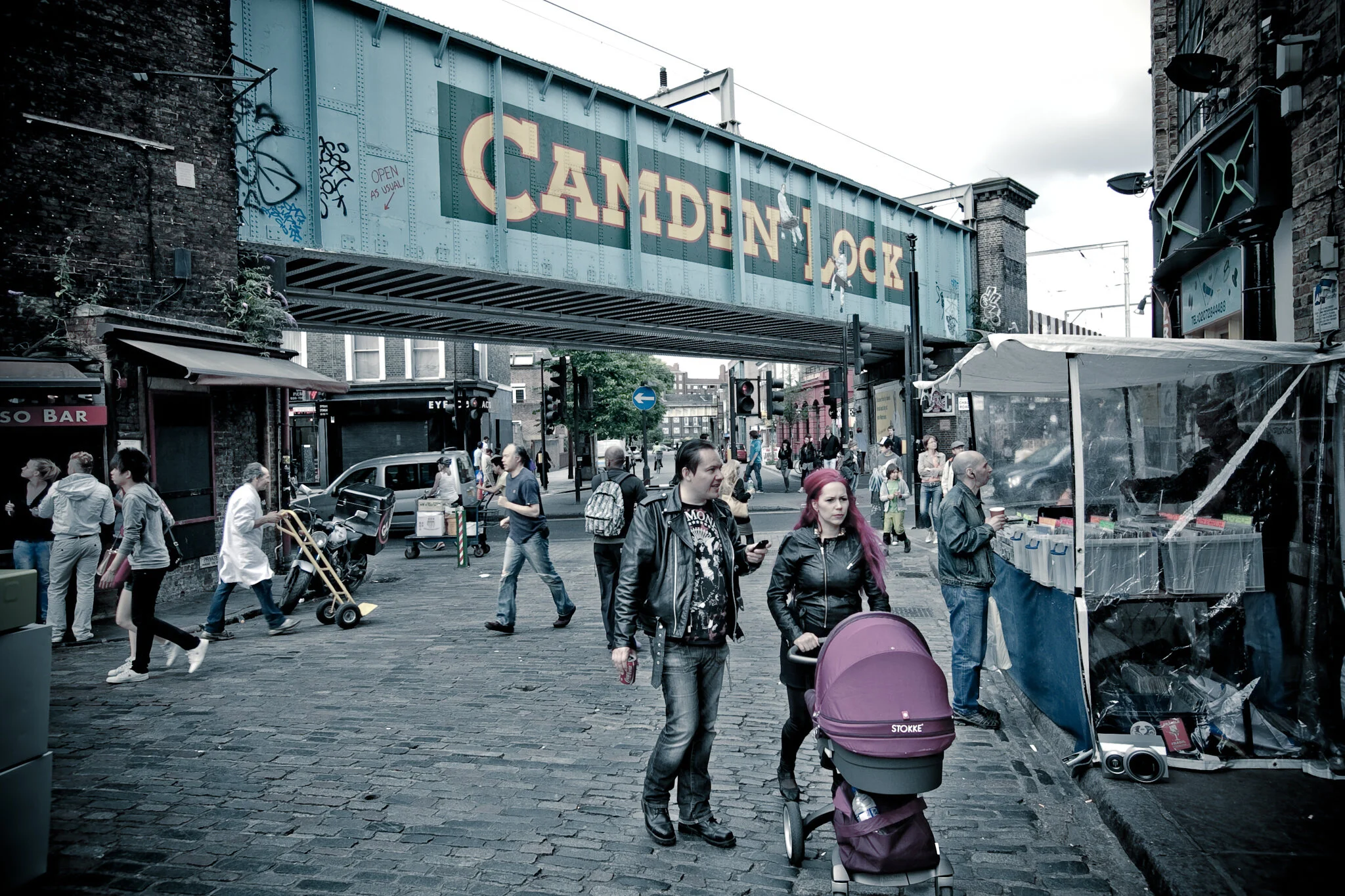 London-summer-2011-city-life-2.jpg