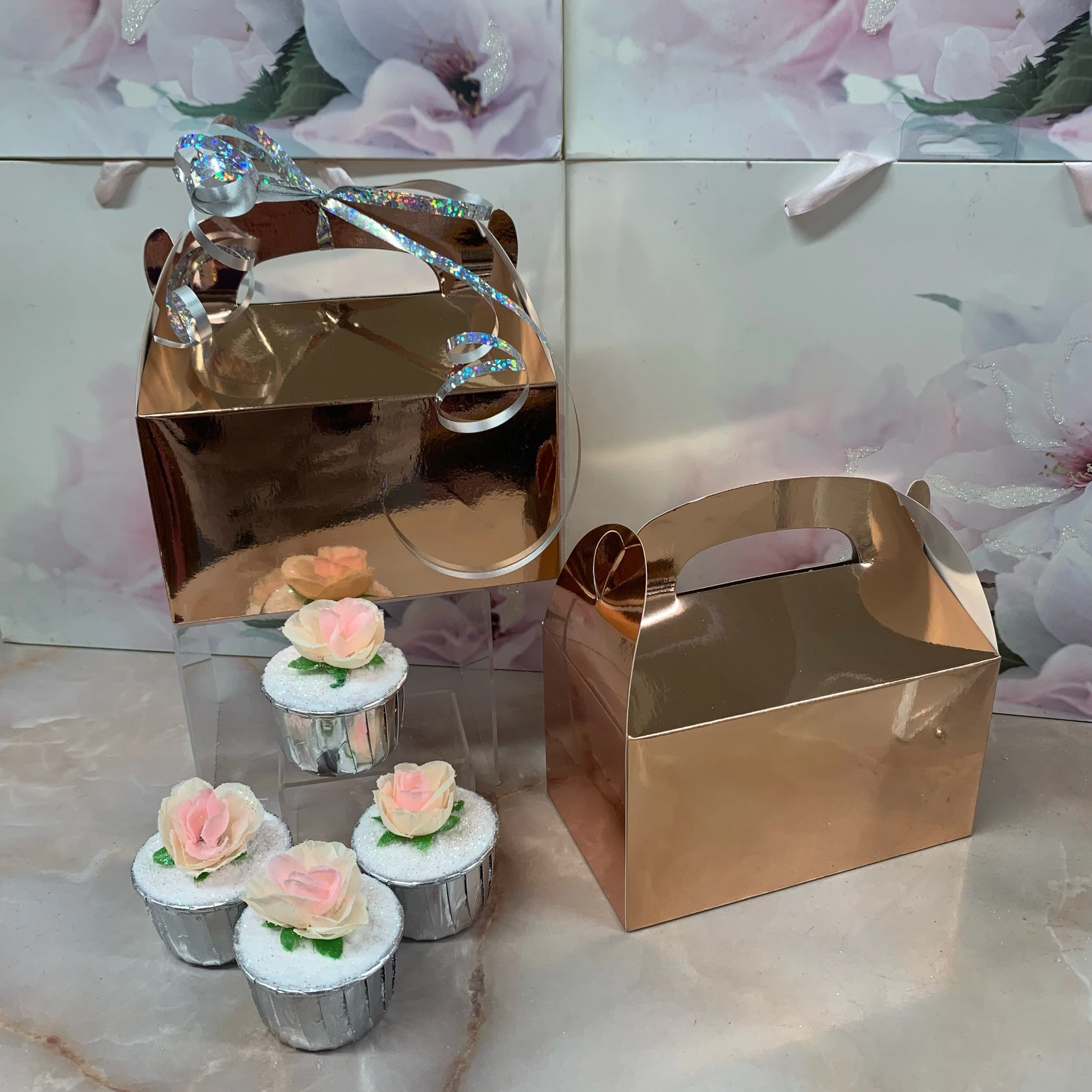 mothers day gift box containing 4 freesia bath bombs