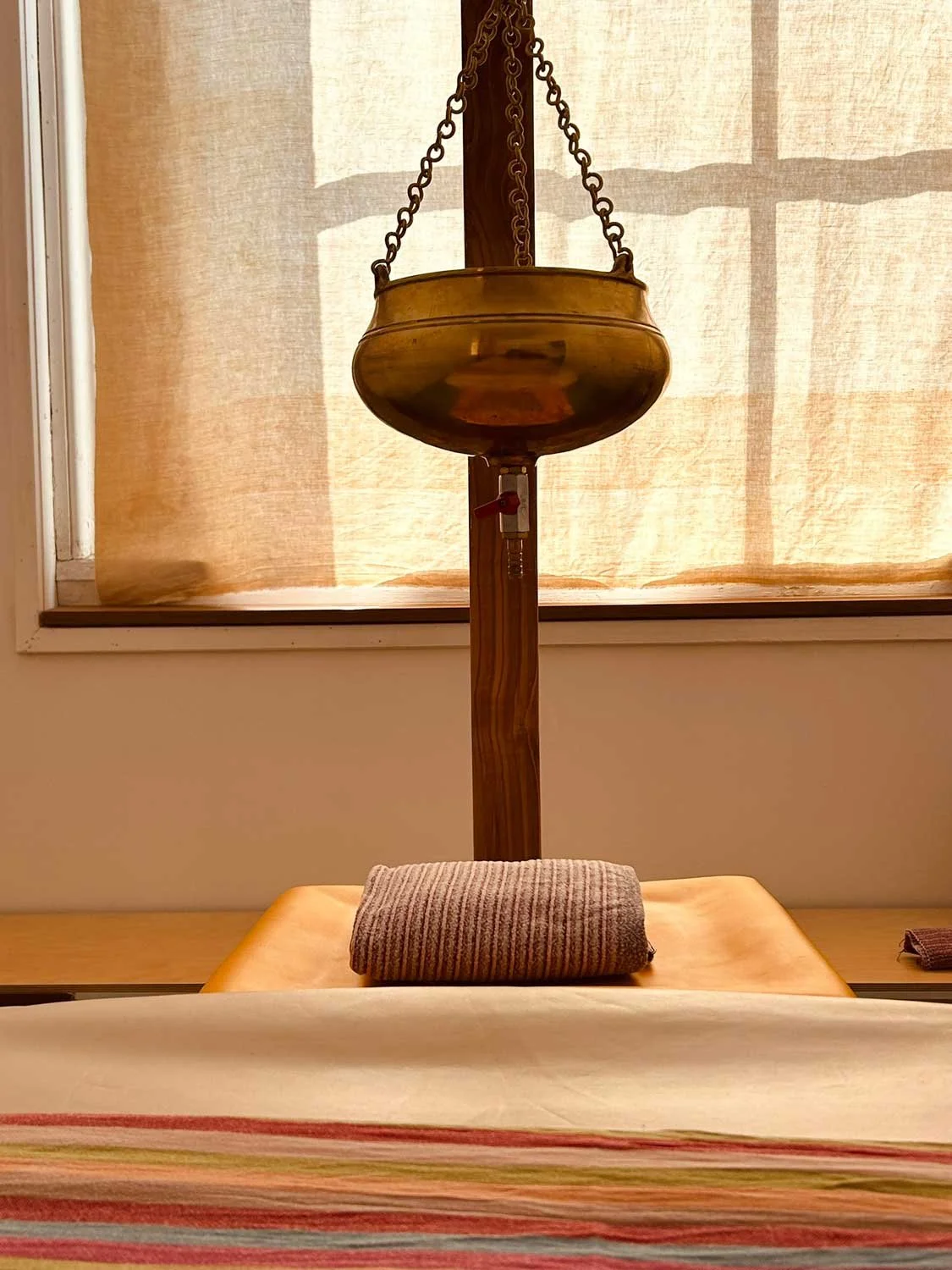 chala-kala-shirodhara-treatmentroom-1500px.jpg