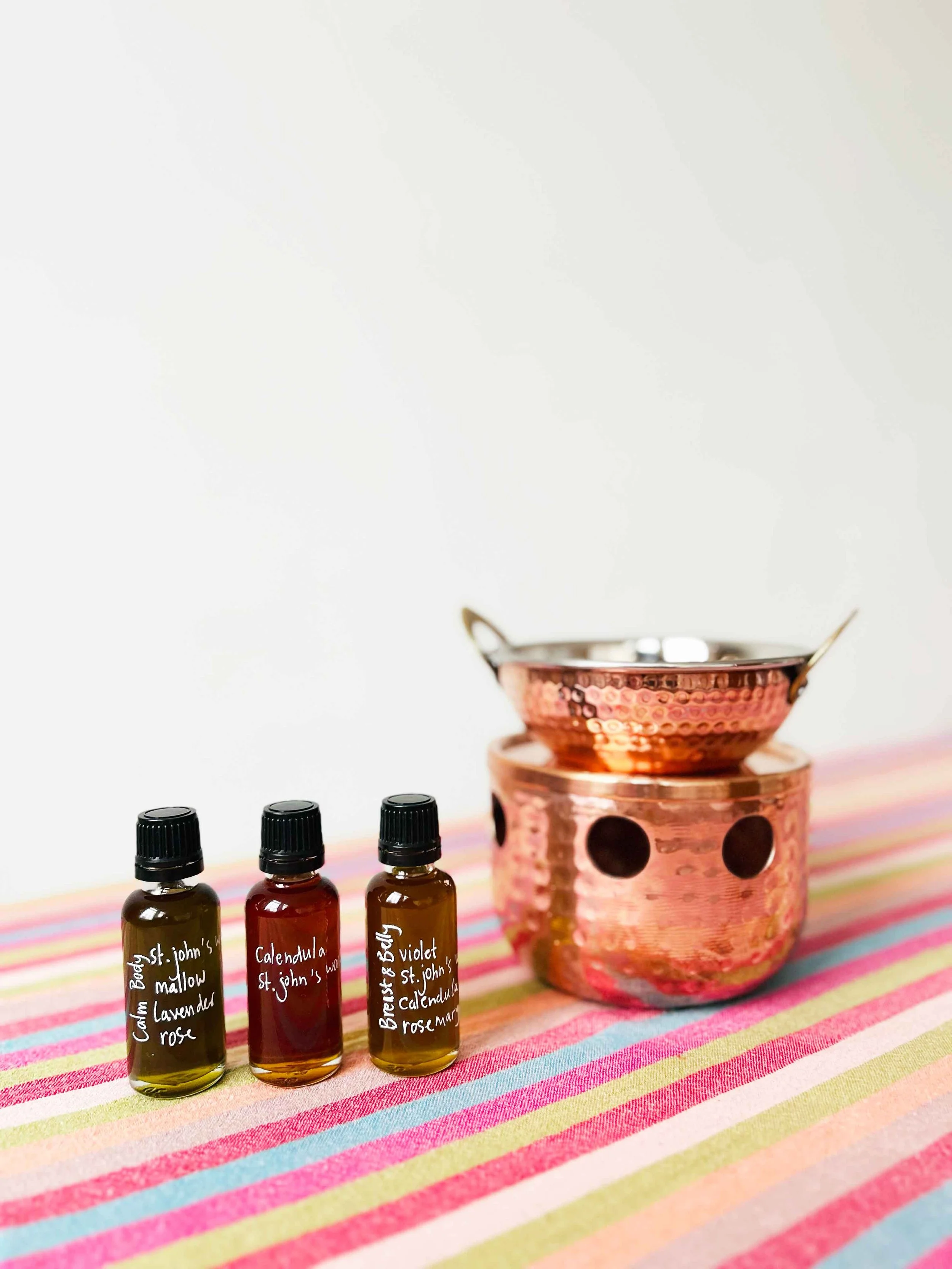 chala-kala-Abhyanga-giftset.jpg