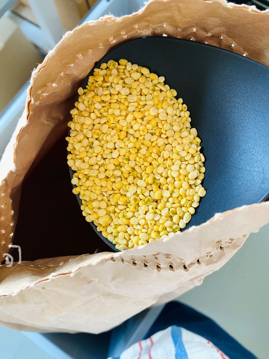 chala-kala-yellow-mung-beans-1200px.jpg