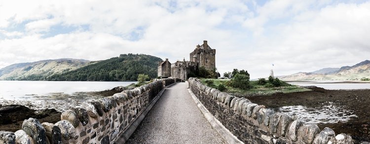 20160530+203105+-+Isle+of+Skye-Pano.jpg