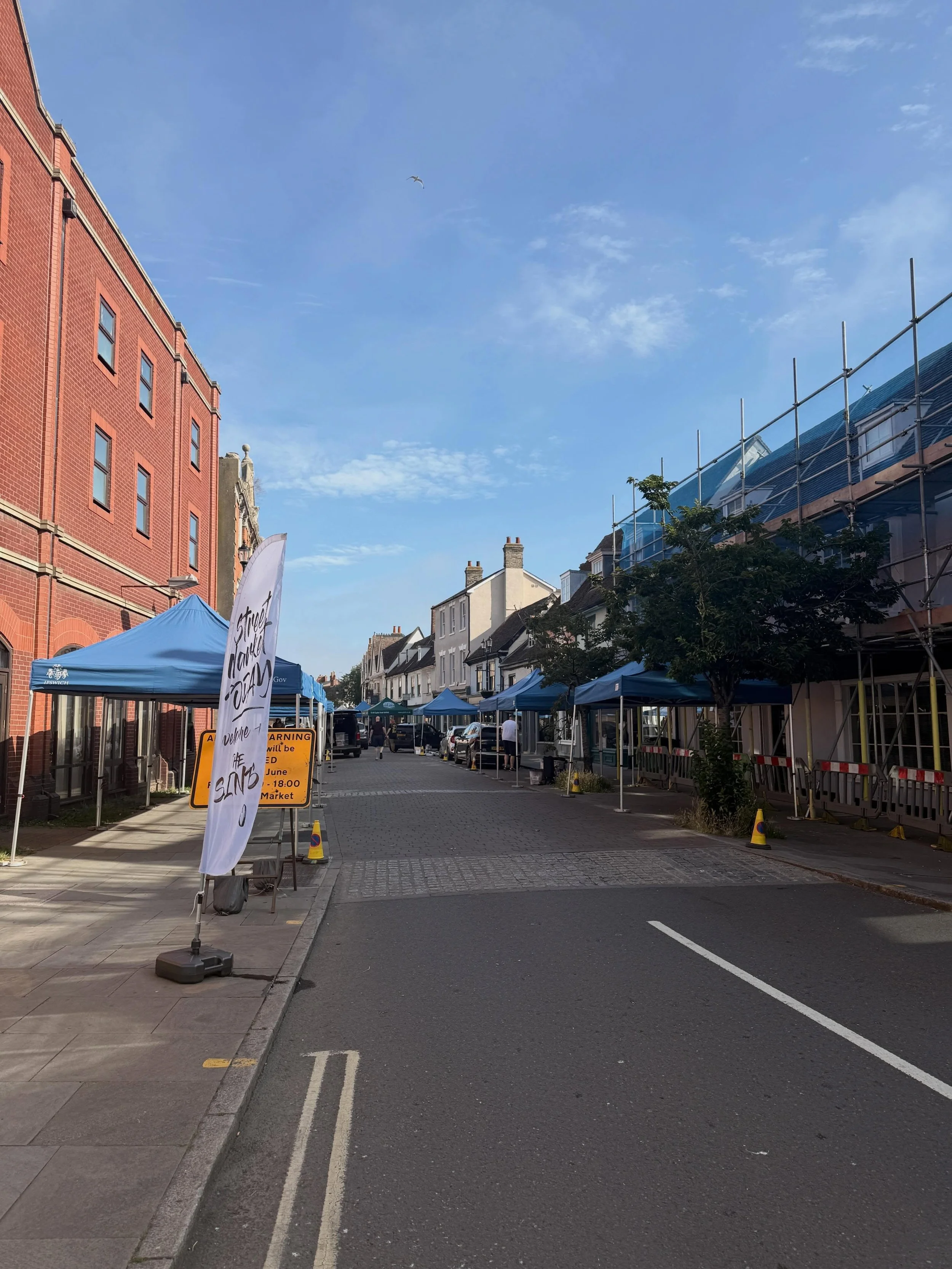 Set up has begun at The Saints Midsummer Street Market!
From 10:00-16:00 pop along and see the many independent stalls celebrating Ipswich&rsquo;s best independent street! 
The perfect Father&rsquo;s Day out!