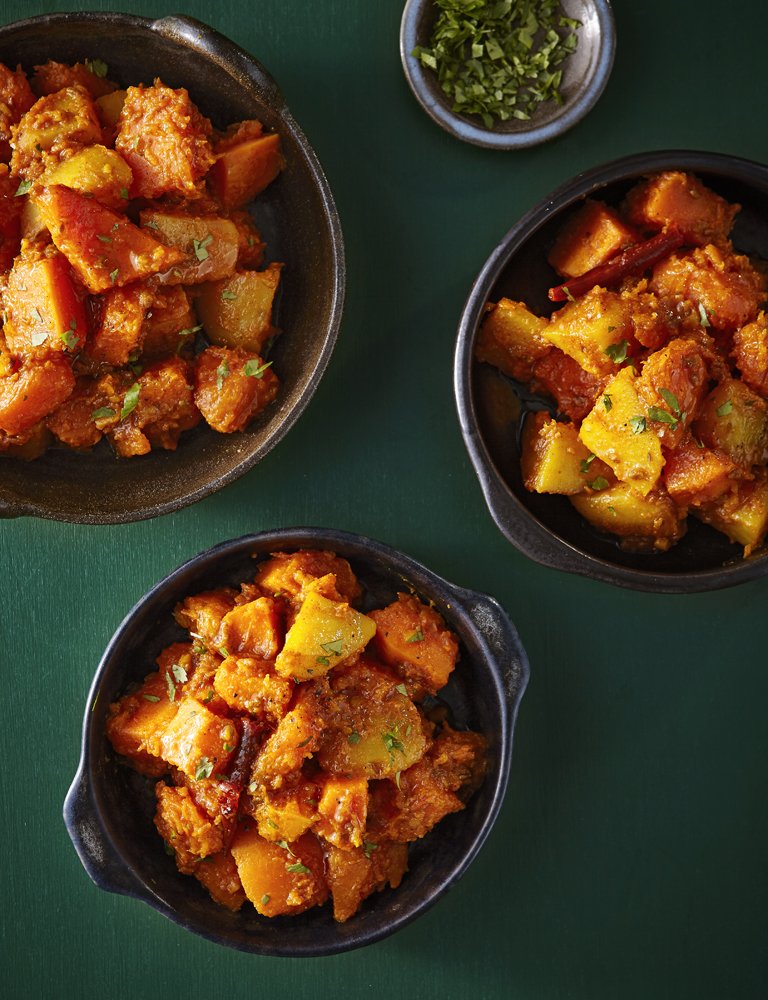 09.29.25_TheCurryBible_D8_PumpkinCurry008.jpg