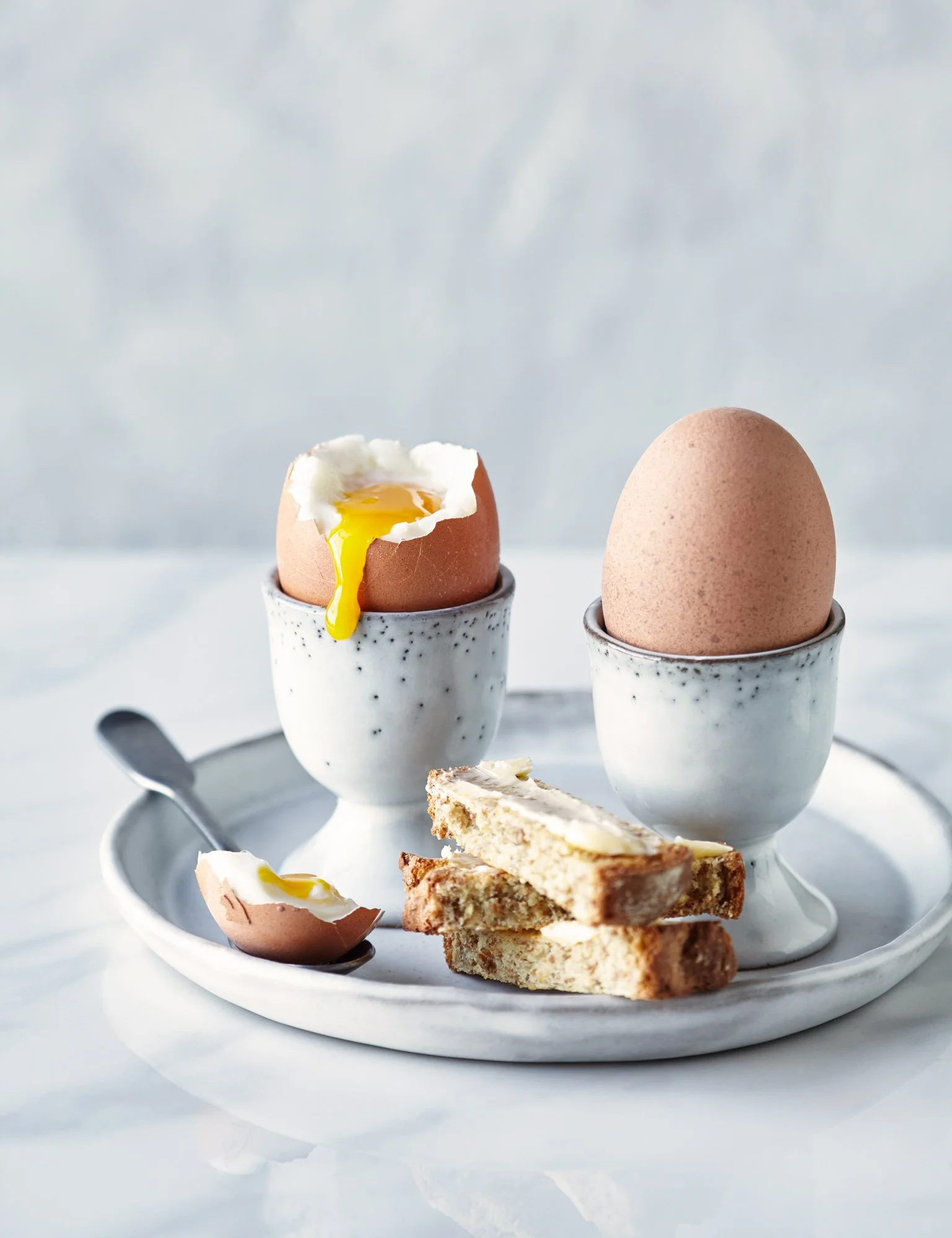 03.09.21_DarinaAllen_D1_BoiledEggs_077.jpg