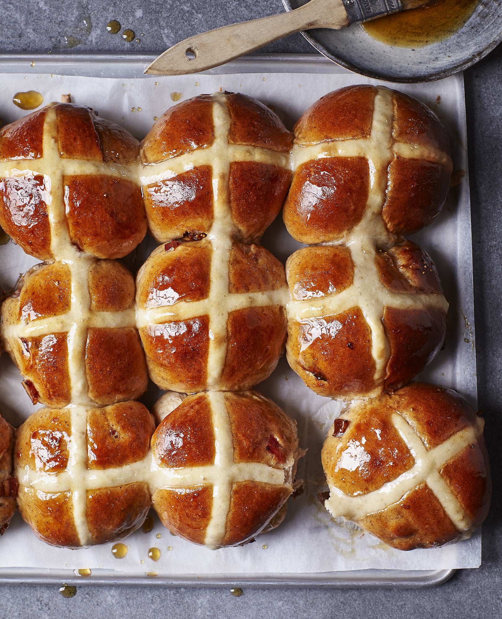 03.11.22_YOU_Easter_HotCrossBuns027a.jpg