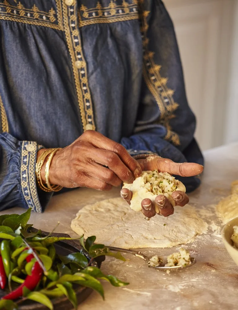 09.29.25_TheCurryBible_D1_portraits301.jpg