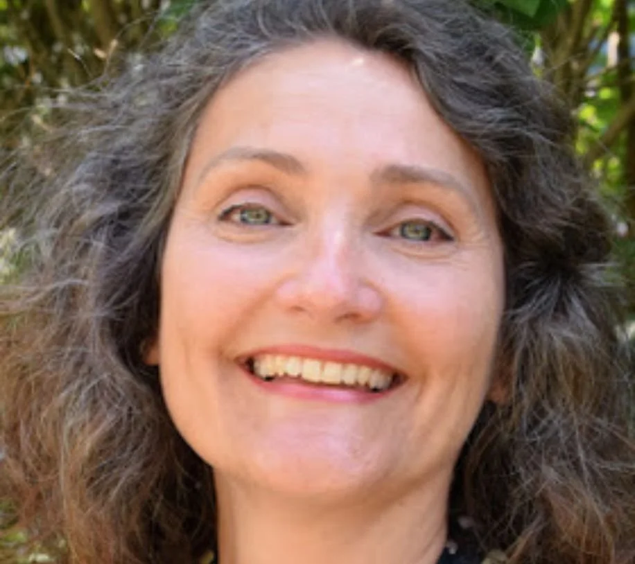 Hester Tinti-Kane, Communications Officer