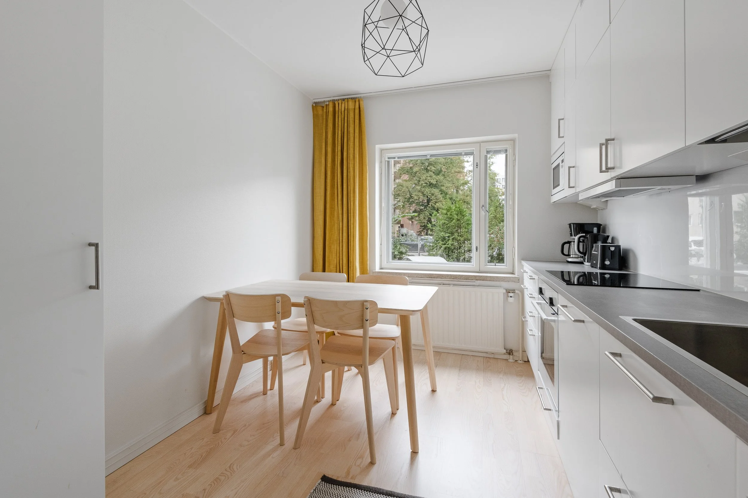 Pohjoinen Hesperiankatu 37 B 27-4.JPG