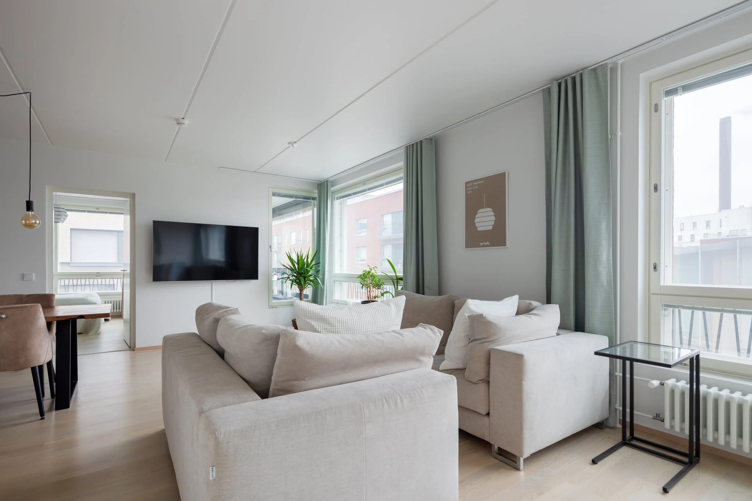 Junonkatu_6b_32_WeHost_237ab580_1994-HDR.jpg