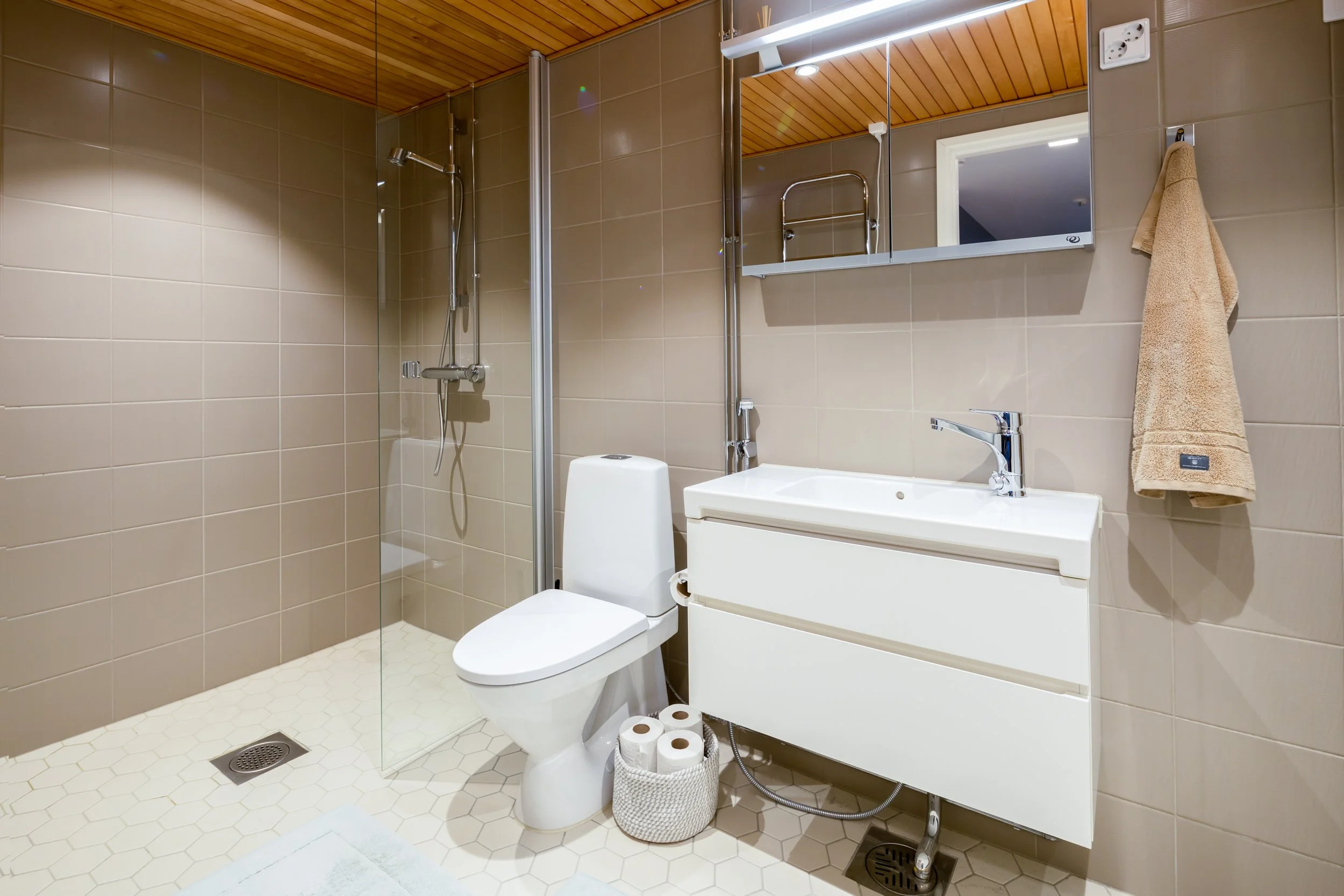 Junonkatu_6b_32_WeHost_237ab580_2021-Edit.jpg