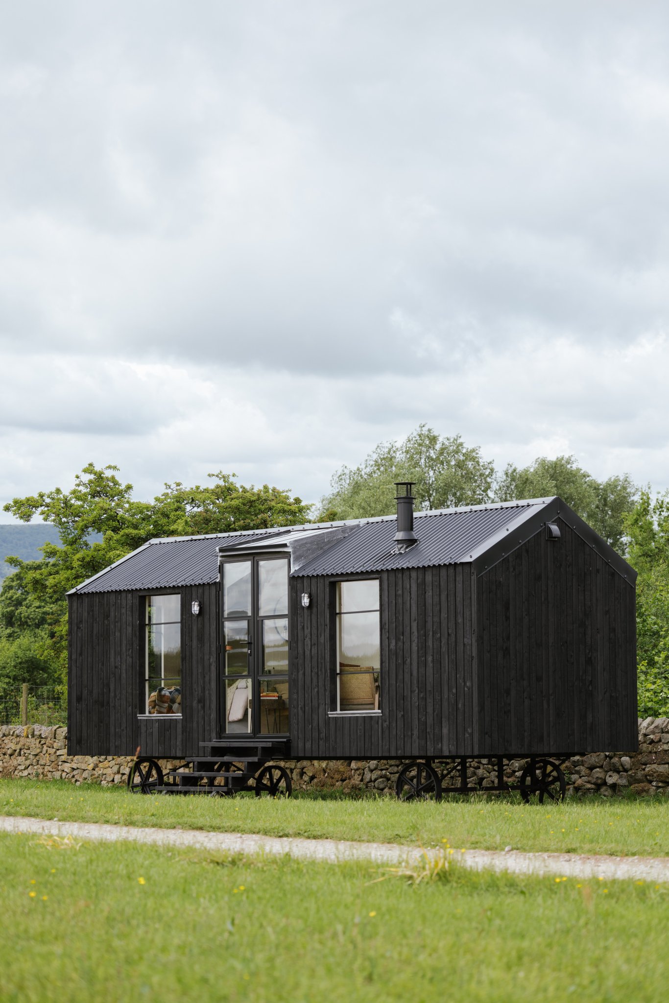 Olis-Huts-Bothy_Joanne-Crawford-17.jpg