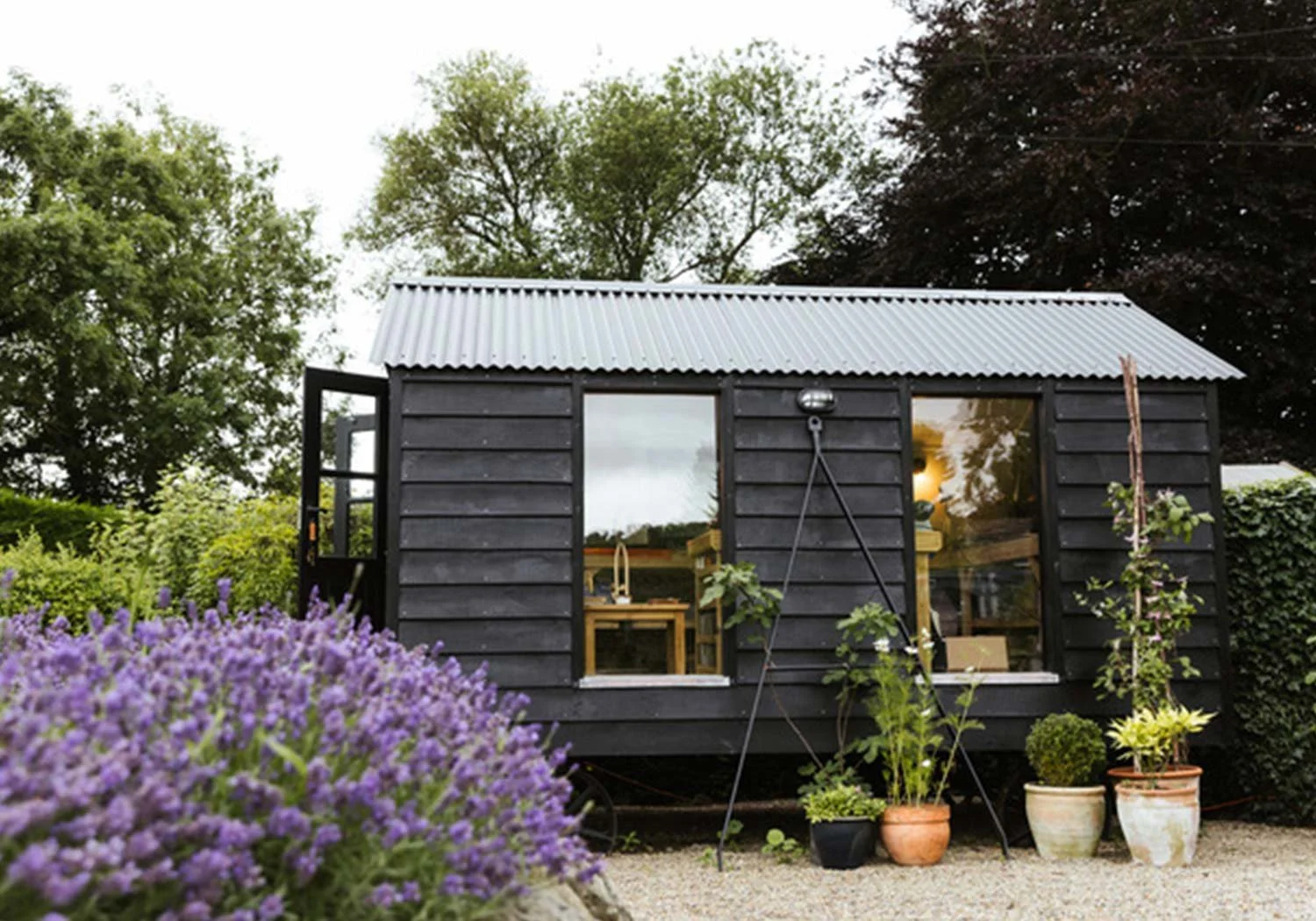 Olivers-Huts-bespoke-cabins-garden-room-5.jpg
