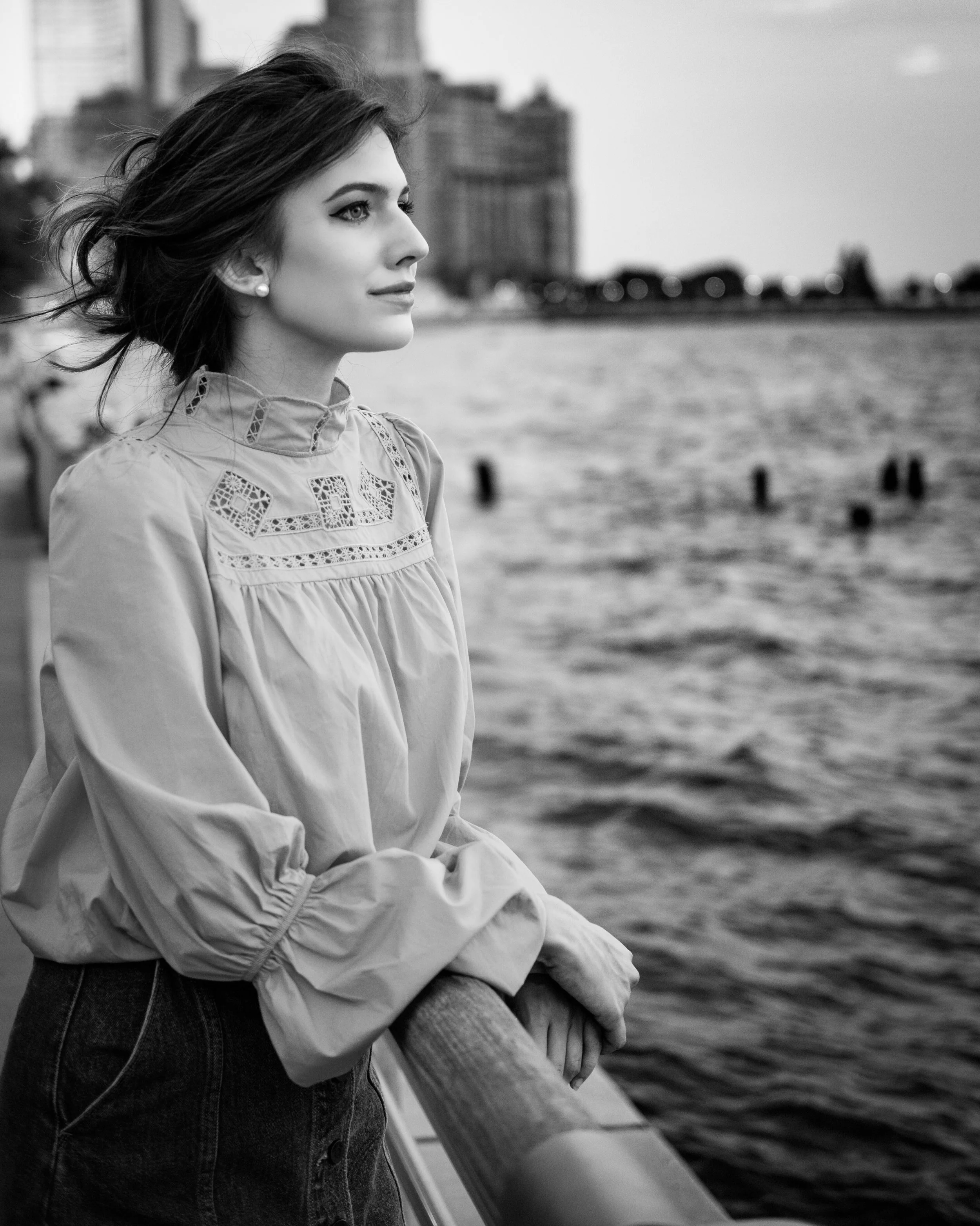 .Lindsey Shore2 BW.jpg