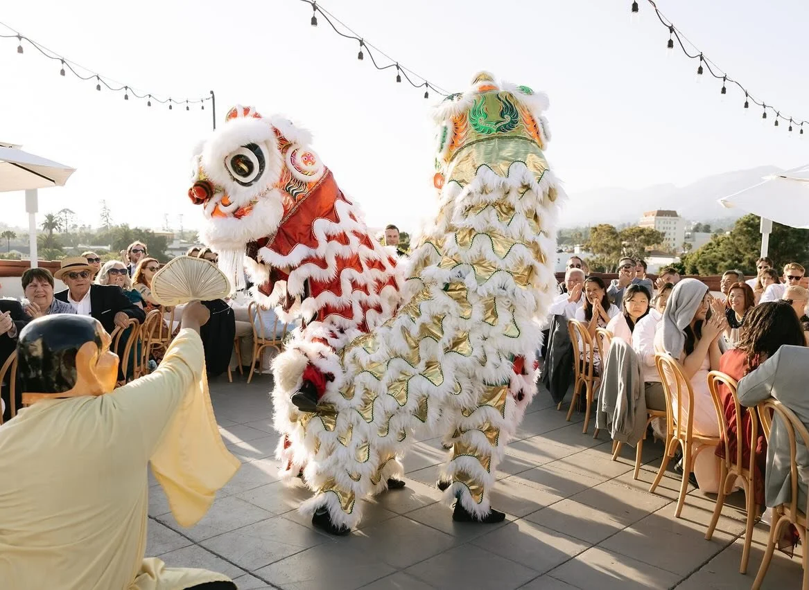 Santa Barbara shining in all its glory for Maggie &amp; Ryan&rsquo;s rooftop wedding 🤍 

one of my favorite parts: the surprise lion dance that no one saw coming 🧧

Venue: @canaryhotel
Planning &amp; Design: @nicolelezadesign
Photography: @mayalora