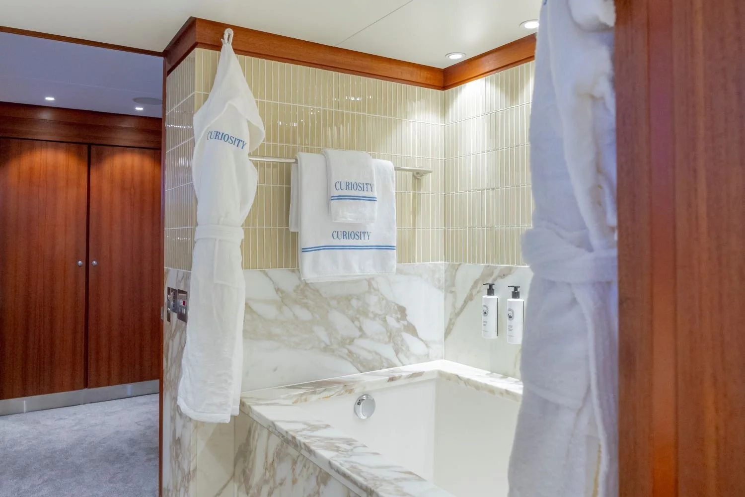 CURIOSITY SUPER YACHT MASTER CABIN BATHROOM 2.jpg
