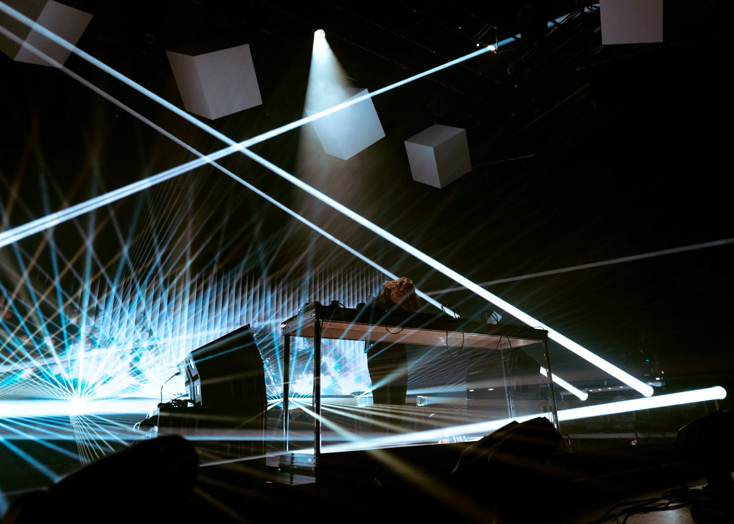 MUTEK27_20260830_RivalesConsoles+DavidSydionco_Credit_NinaGibelinSouchon_07583.jpg