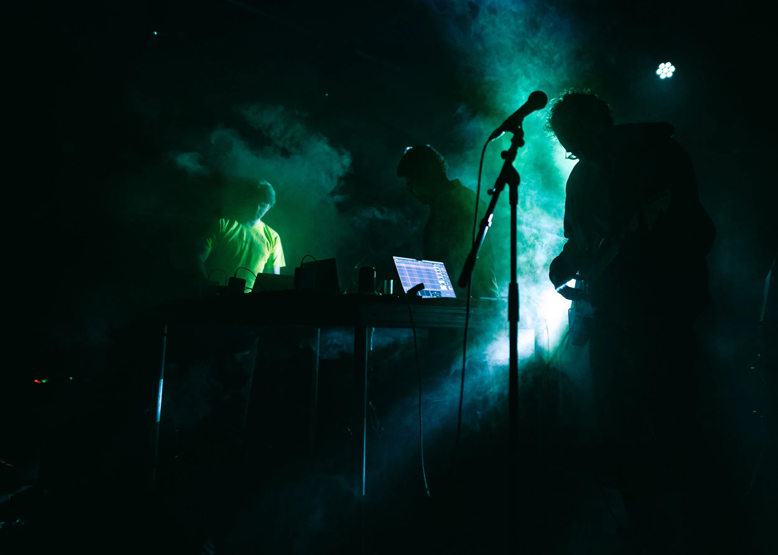 MUTEK27_20260830_PurelinkwithMikaOki_Credit_NinaGibelinSouchon_09134.jpg