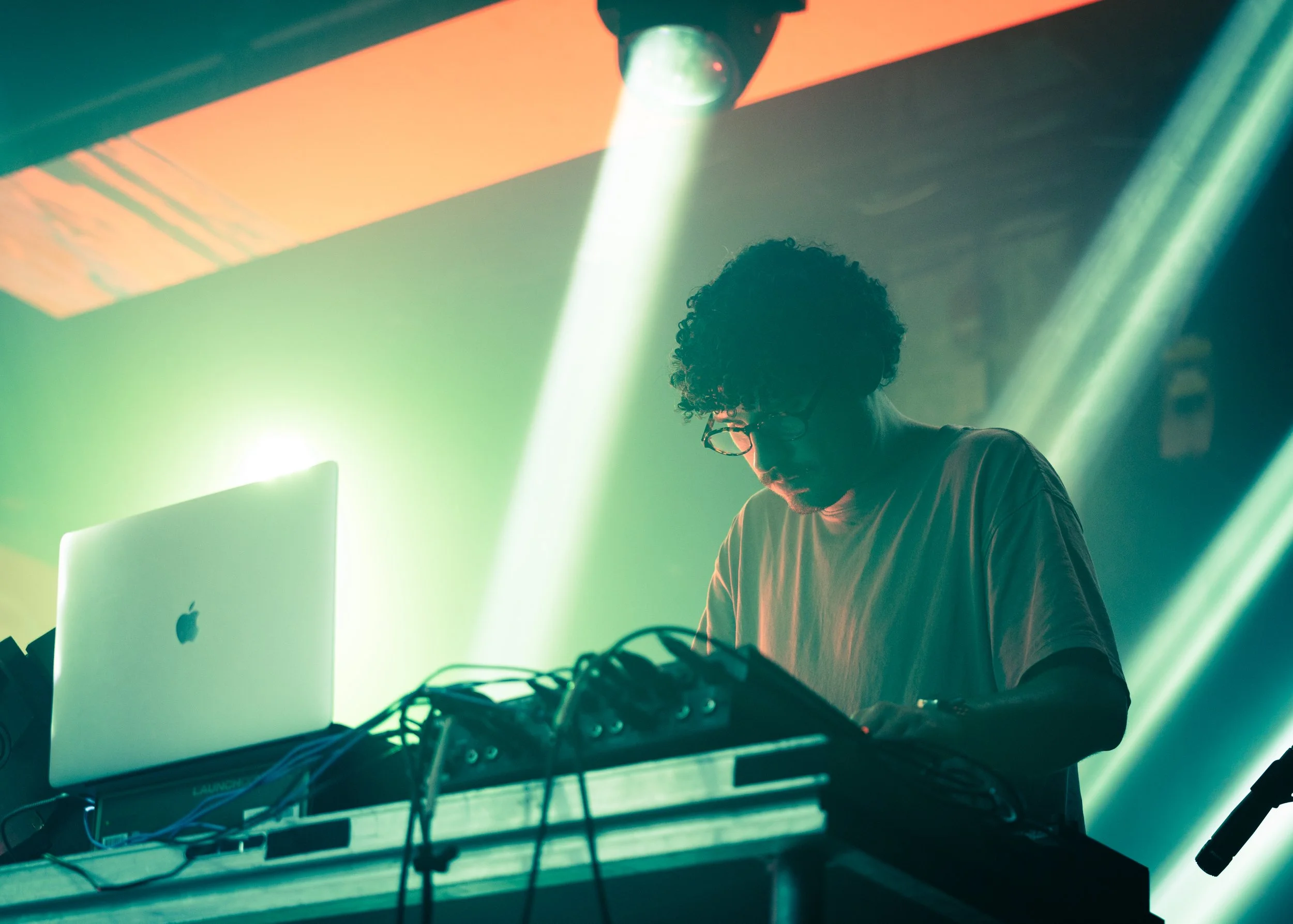 MUTEK27_20260826_MarcAntoineBarbier_Credit_NinaGibelinSouchon_07233.jpg