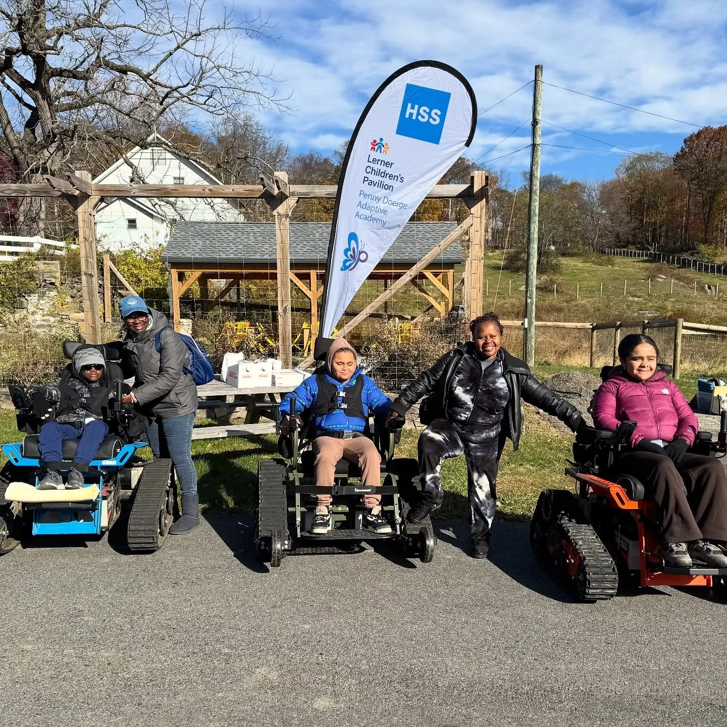 Had a fantastic time with @hspecialsurgery / Penny Doerge Foundation for Trails Without Limits at Hilltop Hanover Farm! 🌄✨ Our program enables individuals living with physical disabilities and mobility concerns to enjoy the great outdoors.
.
.
.
#tr