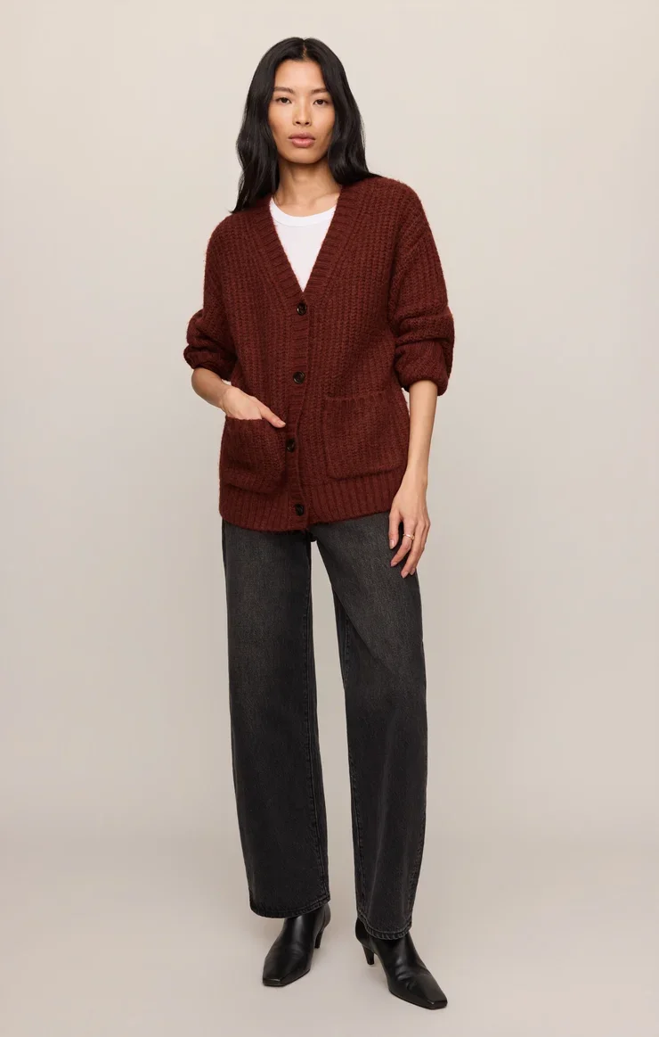 ZW263321_VVR_FB_2_740x.webp