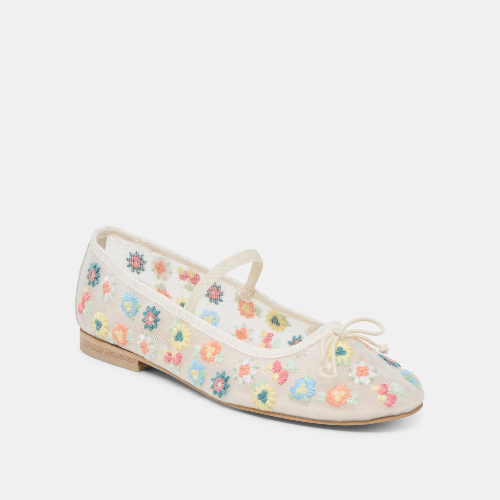 DOLCEVITA-FLATS_CADELFLORAL_IVORYFLORALMESH-01.jpg