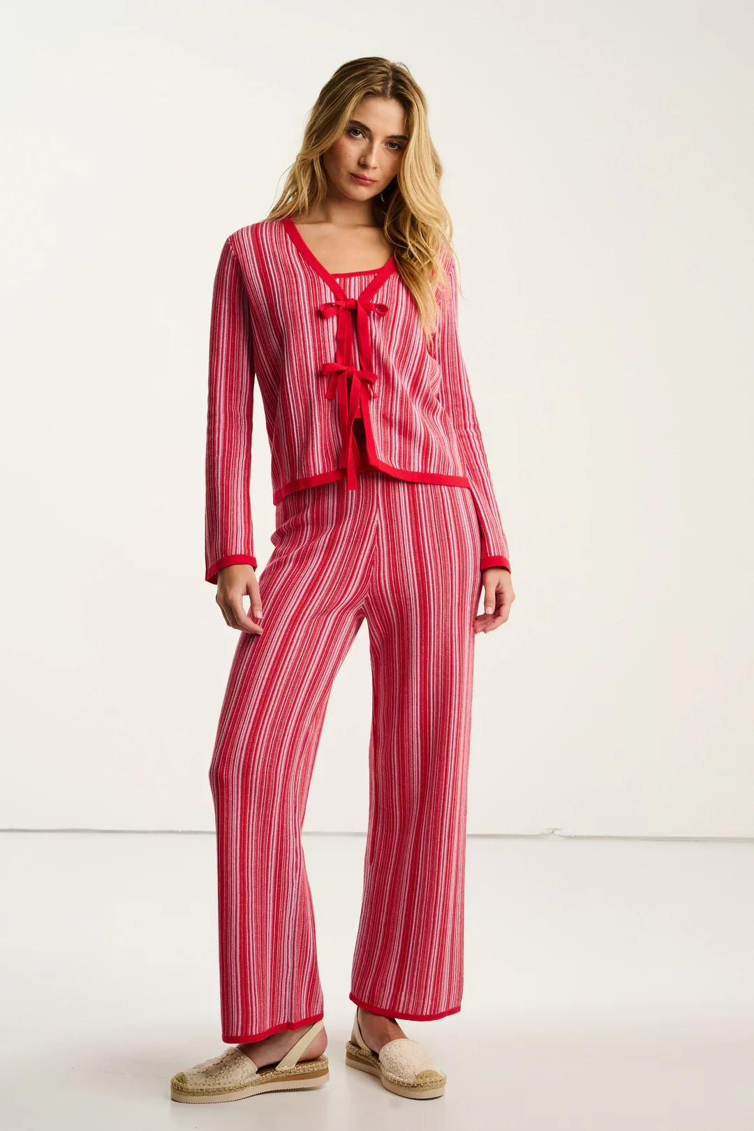 S26-C288-SUNKISSEDCARDI-LIPSTICKCOMBO-55798.webp