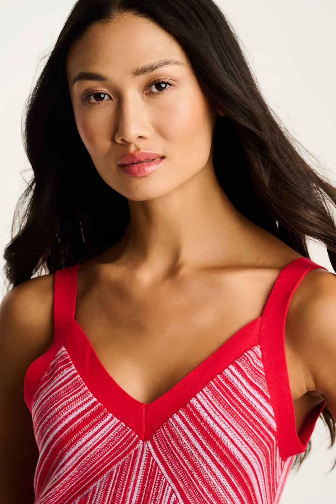 S26-C291-SUNKISSEDDRESS-LIPSTICKCOMBO-55143.webp