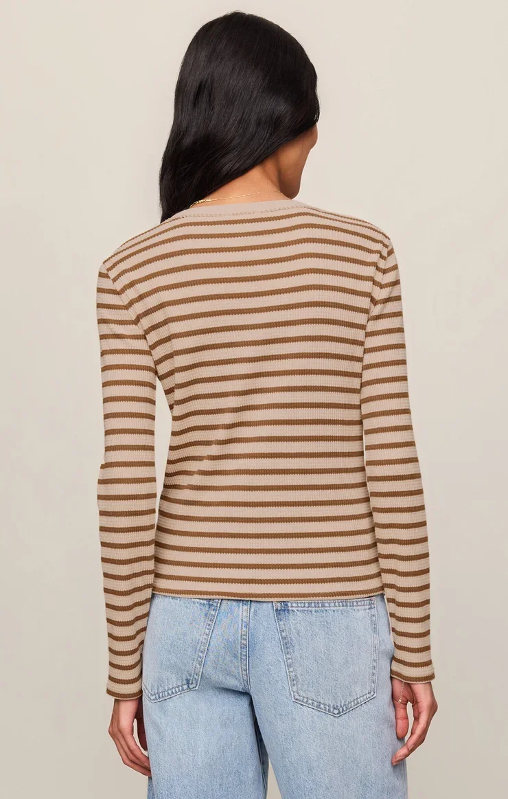 ZT263412_SSU_BACK_740x.webp