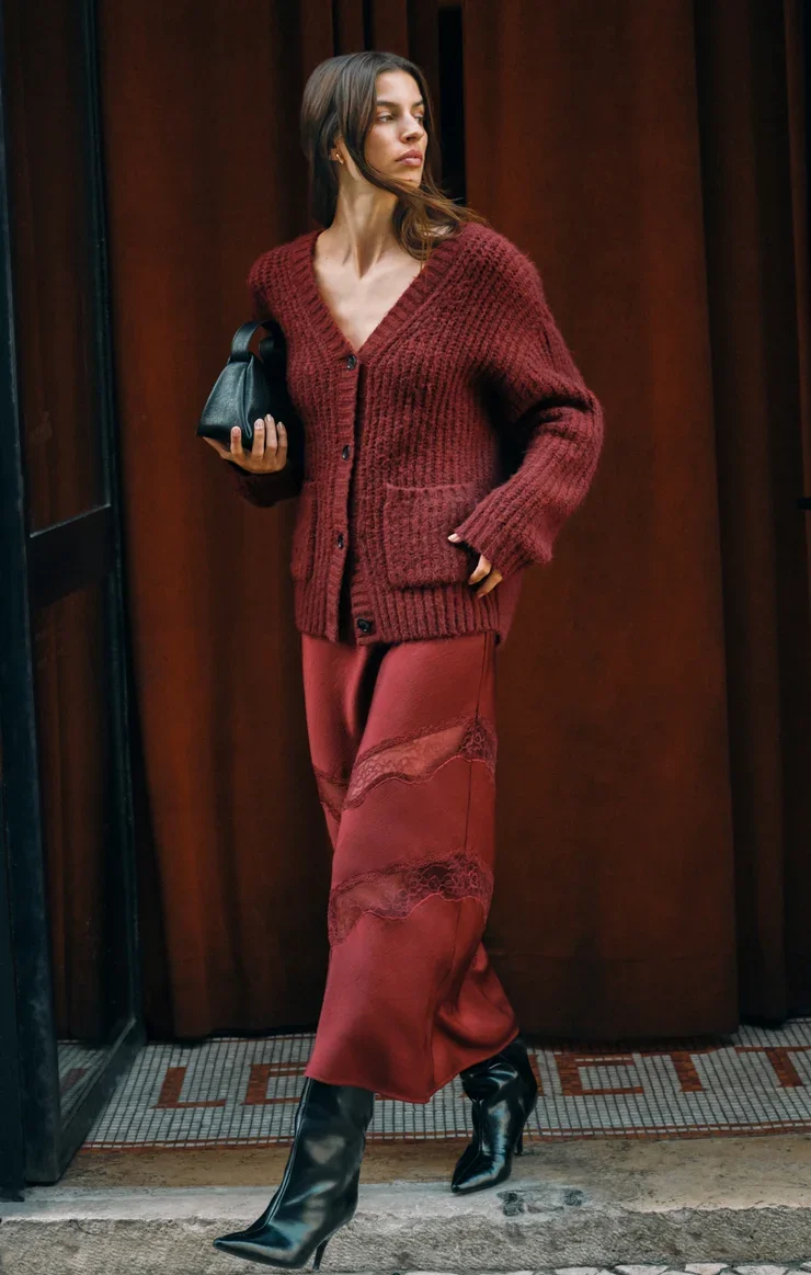 ZW263321_VVR_CAMPAIGN_A_740x.webp