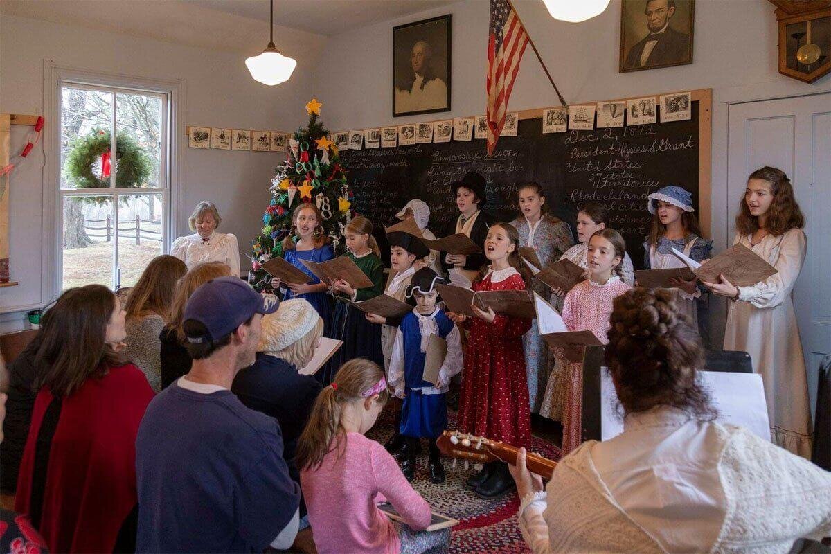 Old Fashioned Christmas - Hearthside House