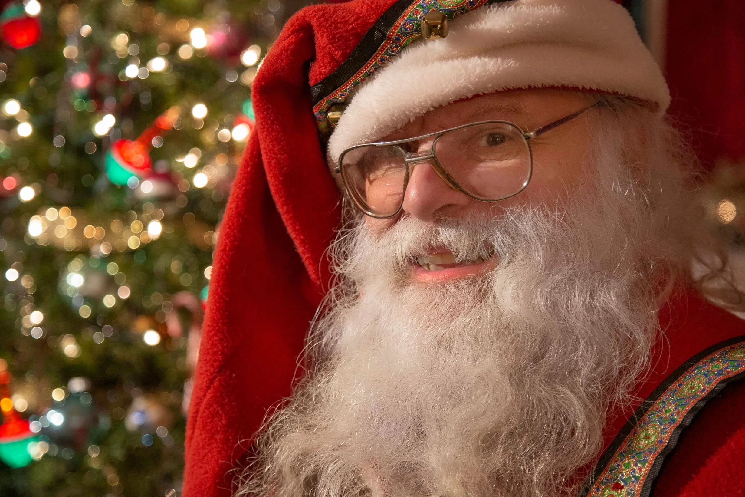 Old-Fashioned Christmas Celebration - Self Guided Tours