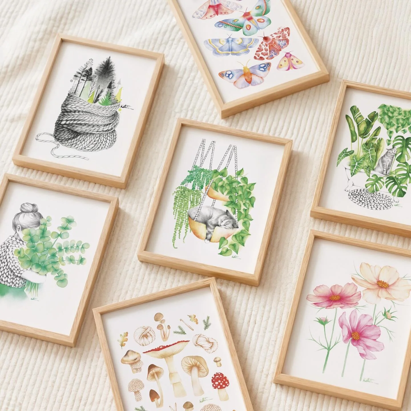 Je d&eacute;bute ce vendredi ma vraie saison des march&eacute;s de No&euml;l. Je serai au @salondesartisansdequebec (au Centre de foires de Qu&eacute;bec) du 28 novembre au 7 d&eacute;cembre, puis au @grandmarcheqc du 8 au 23 d&eacute;cembre.
Cette a