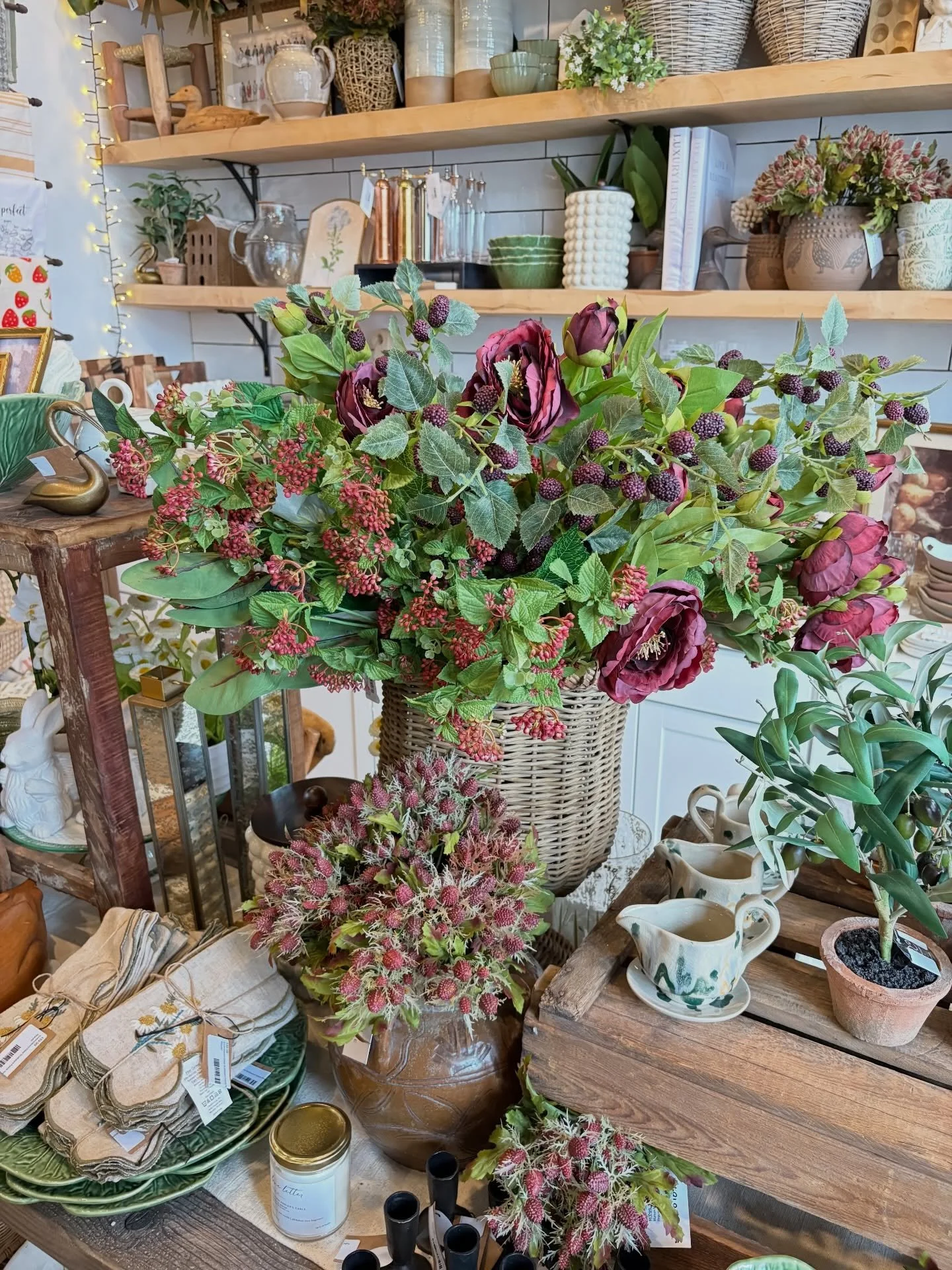 New arrivals for spring are here at The French Farmhouse and they are bringing all the nostalgic charm. 🥬

We are so excited to introduce our new cabbage servingware collection. It reminds us of your grandma&rsquo;s Sunday table&hellip; the one with