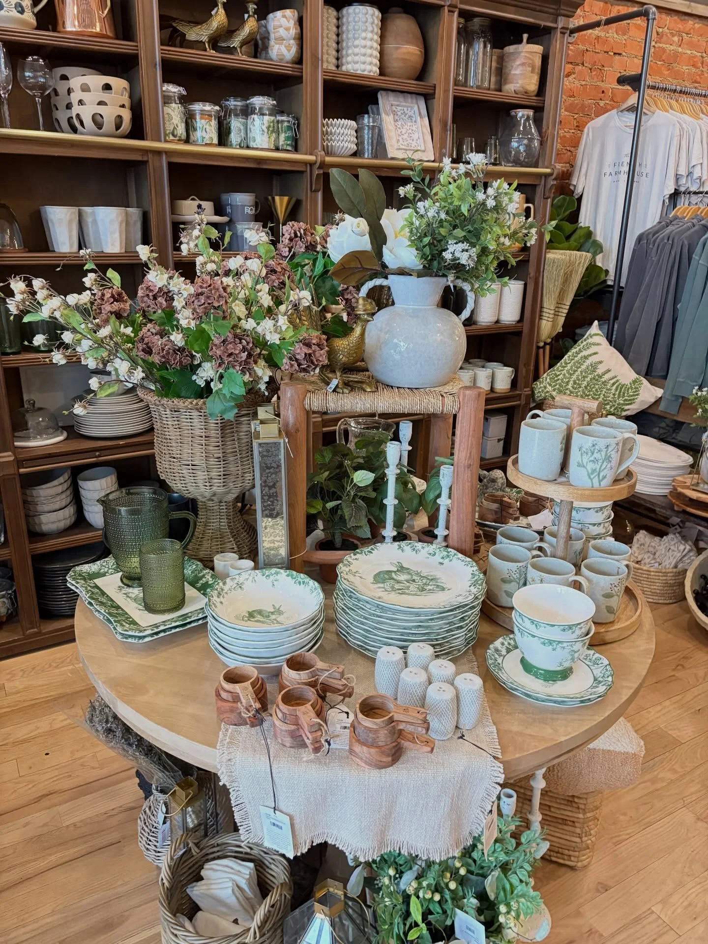 Spring is starting to take shape around the shop.

Soft greens, sweet bunny details, and vintage-inspired pieces that feel right at home for Easter brunch, slow weekend mornings, and gathering around the table.

A customer told us this week that comi