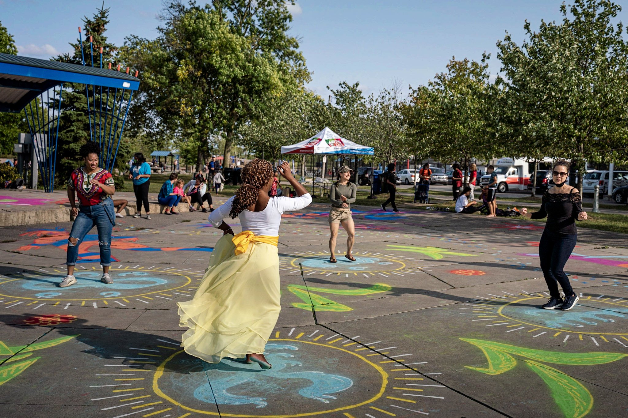 DanceTogetherFestival_photobyMatthewSloly_DailynMartines1.jpg