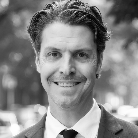 Robert Clarke headshot