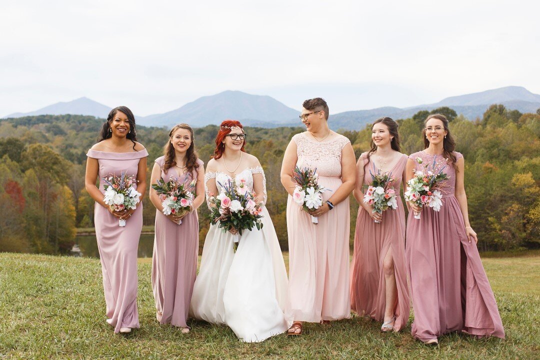 One year since this gorgeous day filled with laugher, love, and the most perfect mountain backdrop. Happy 1 year to H + C 🤍