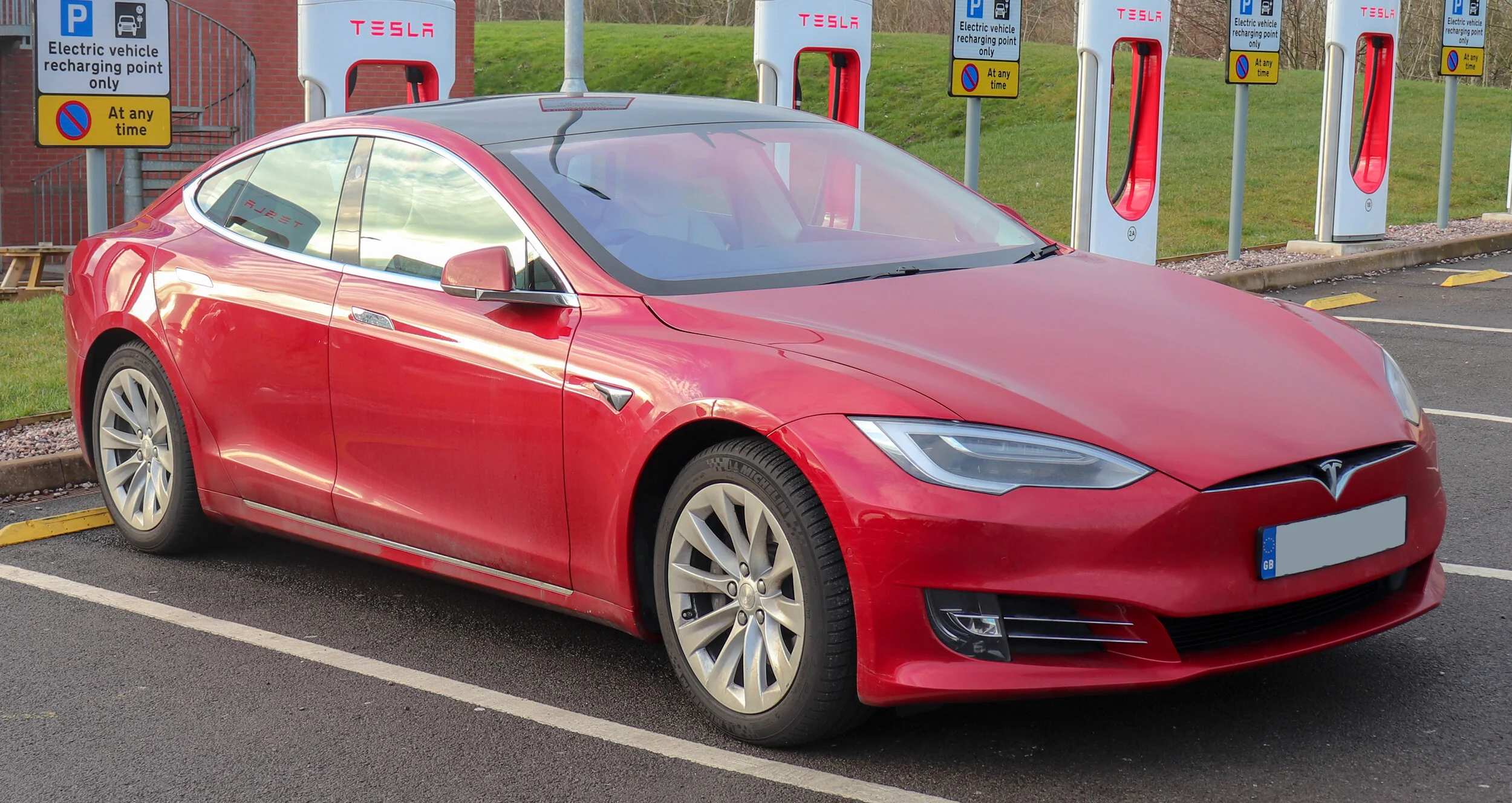 2018_Tesla_Model_S_75D.jpeg